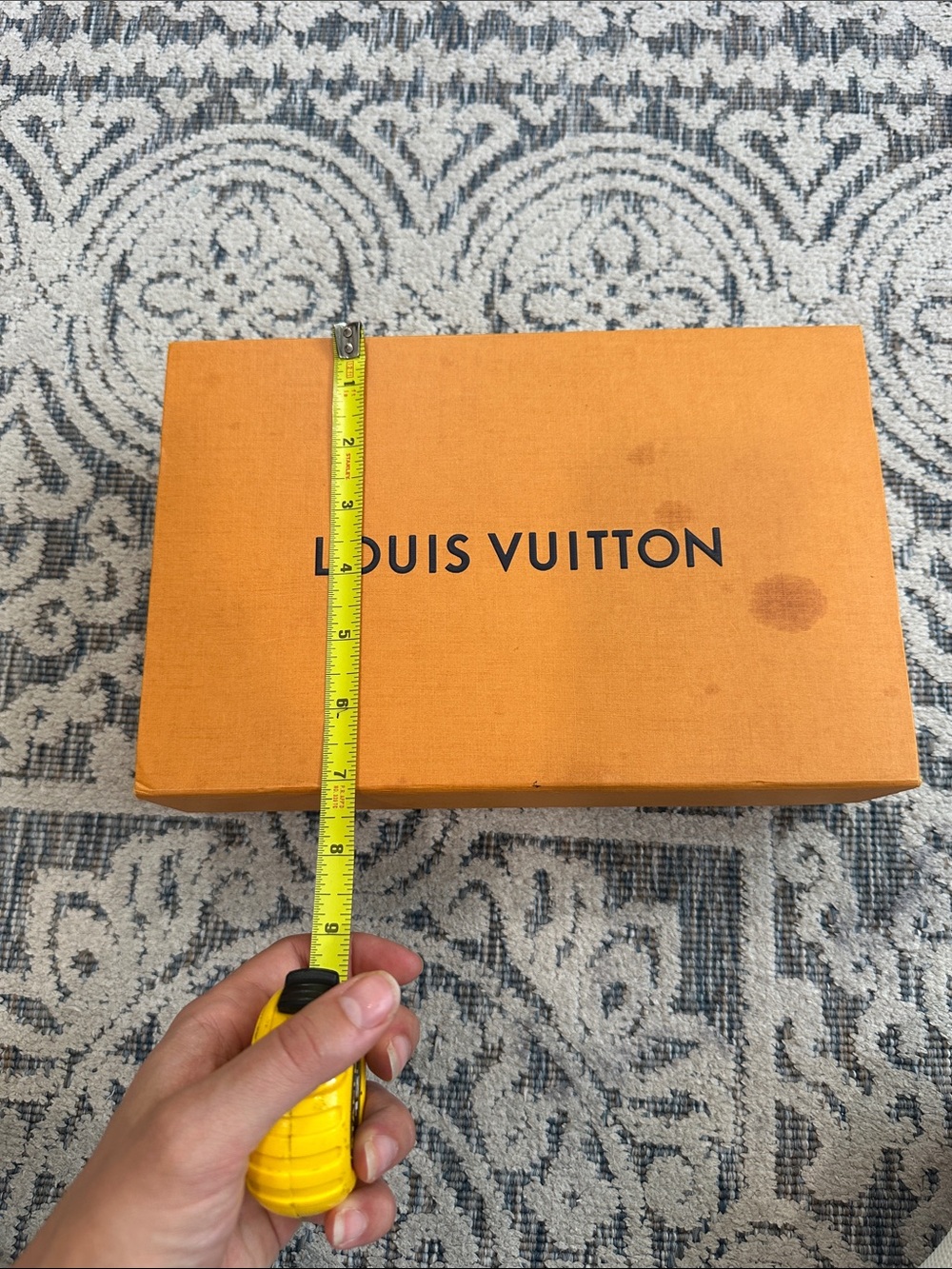 Louis Vuitton Cream Dust Bag with Navy Logo - Picture 3 of 5